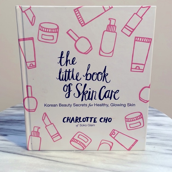 The Little Book of Skin Care - Picture 1 of 2